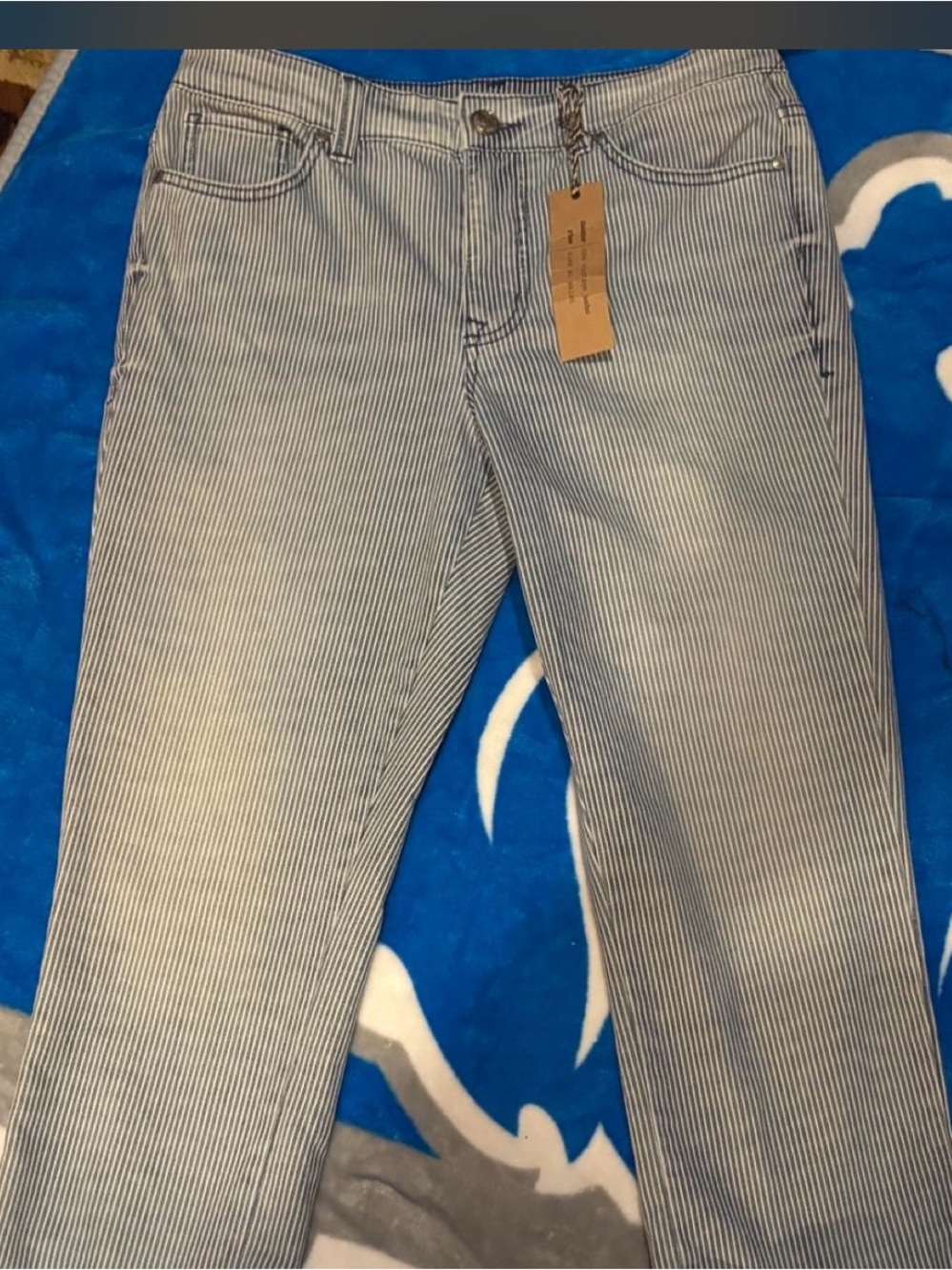 Vintage America Men's Blue & White Pinstripe Straight Jeans~ men’s size ~8/29~